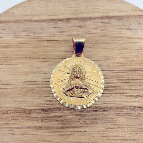 Sacred Heart of Jesus Pendant 14K